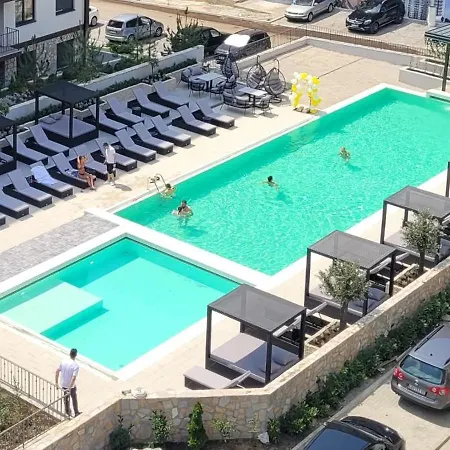 Lux 3 Titova Sony Ps Gratis Apartman *