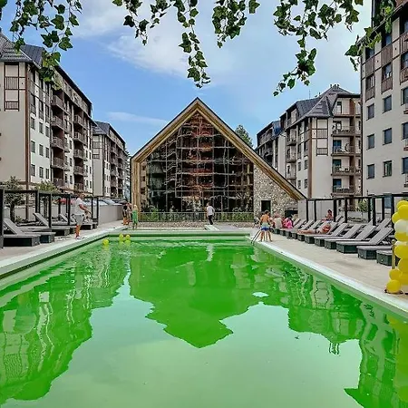 Lux 3 Titova Sony Ps Gratis Apartment